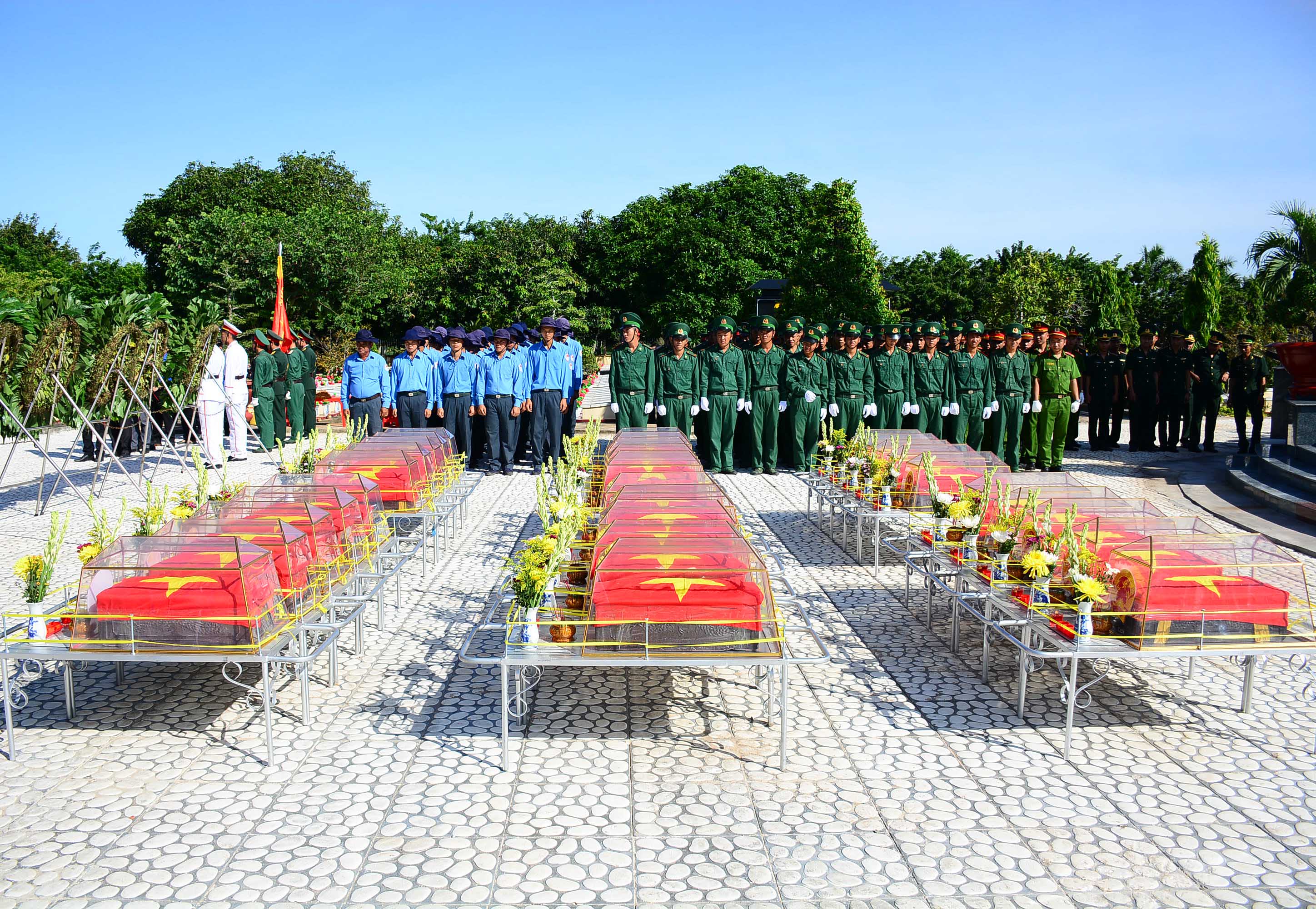 Long An tổ chức lễ truy điệu, an táng các hài cốt liệt sĩ quân tình nguyện Việt Nam

